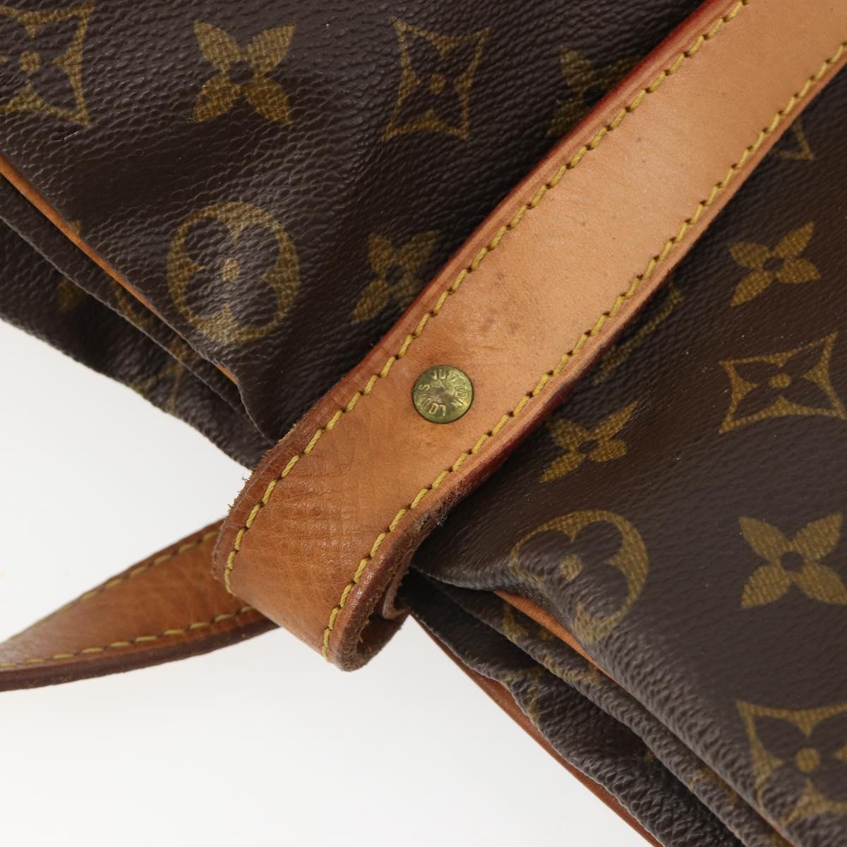 LOUIS VUITTON Monogram Saumur 35 Shoulder Bag M42254 LV Auth ka5008