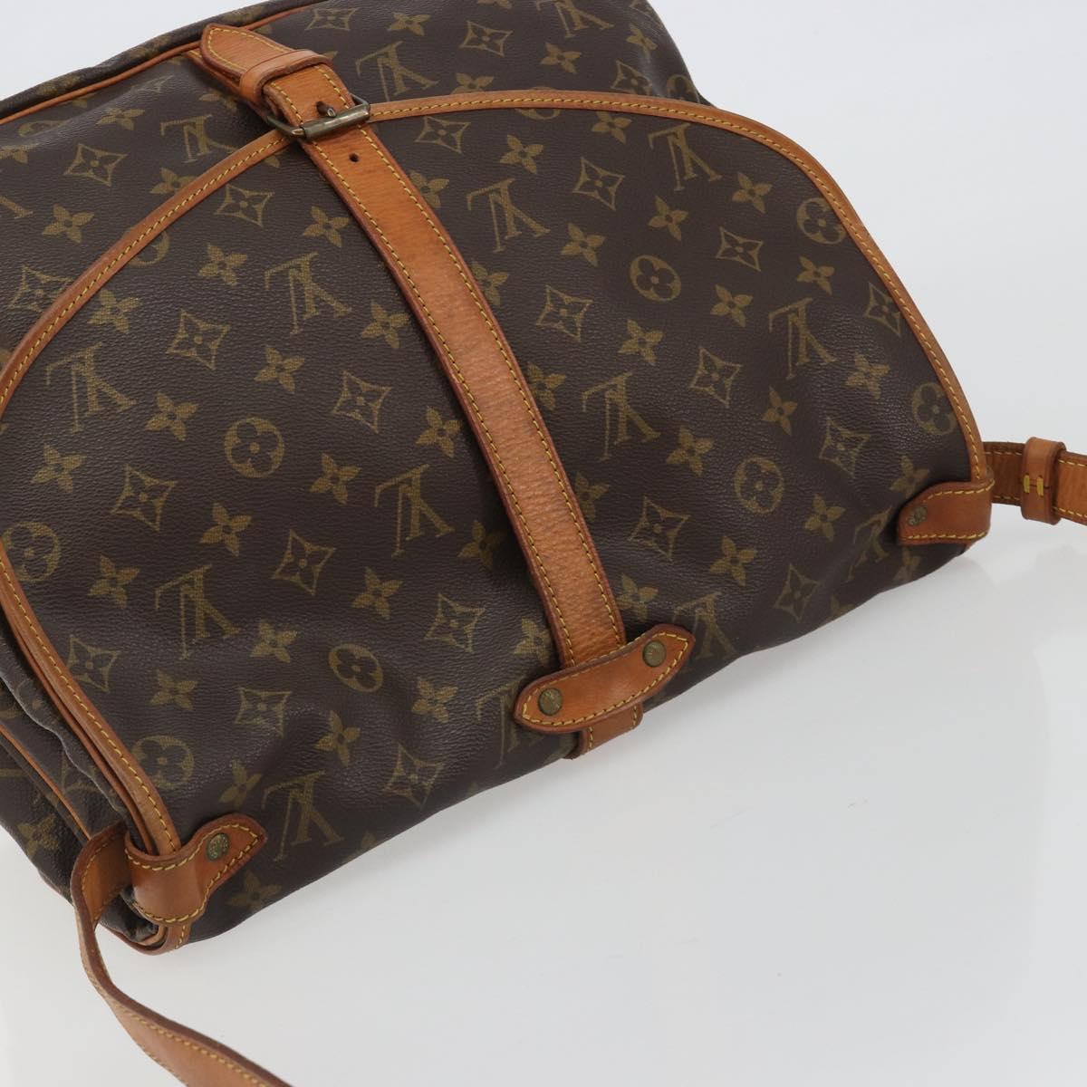 LOUIS VUITTON Monogram Saumur 35 Shoulder Bag M42254 LV Auth ka5008