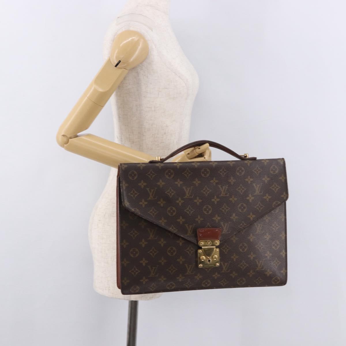 LOUIS VUITTON Monogram Porte Documents Bandouliere Bag M53338 Auth ka5092