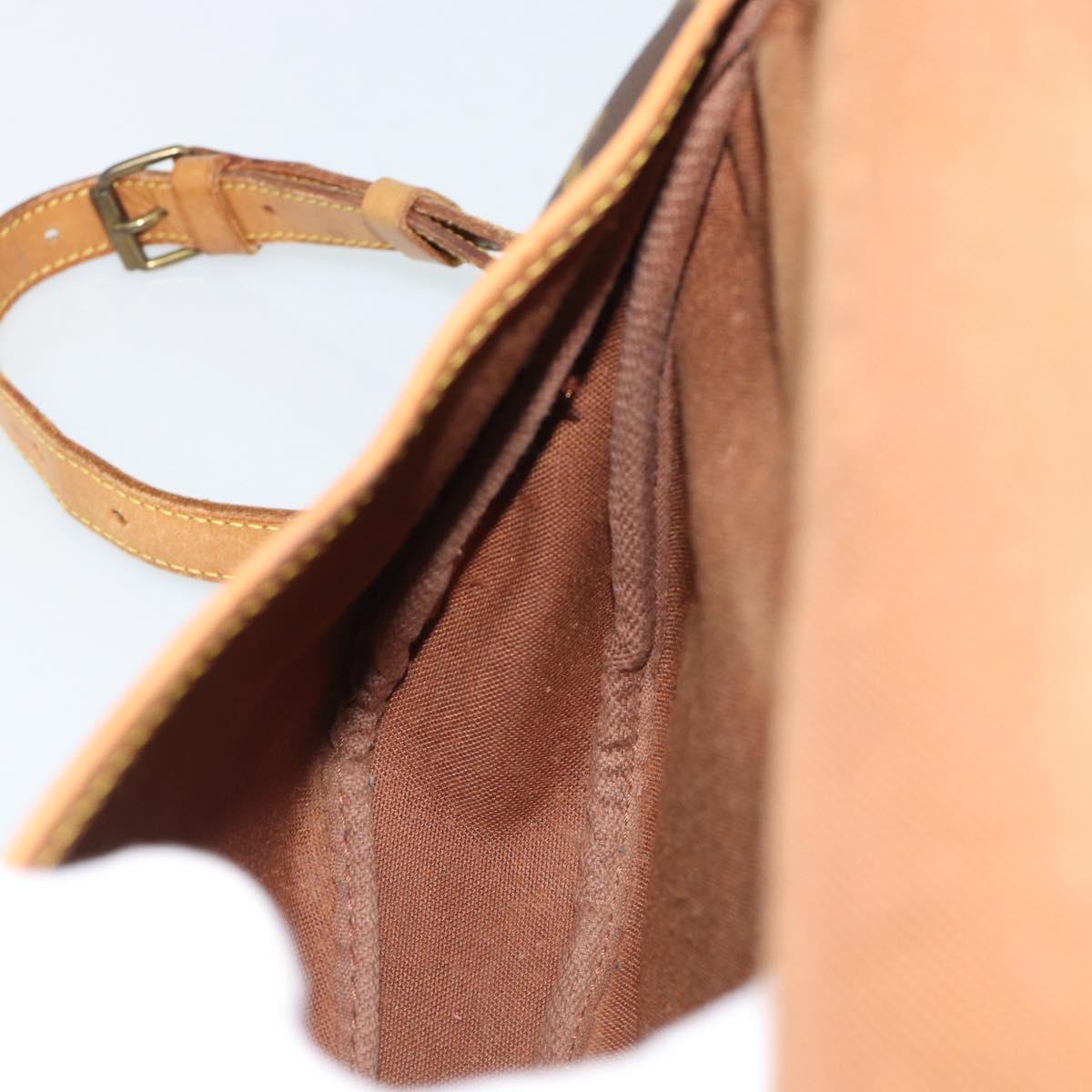 LOUIS VUITTON Monogram Saumur 30 Shoulder Bag M42256 LV Auth ka5094