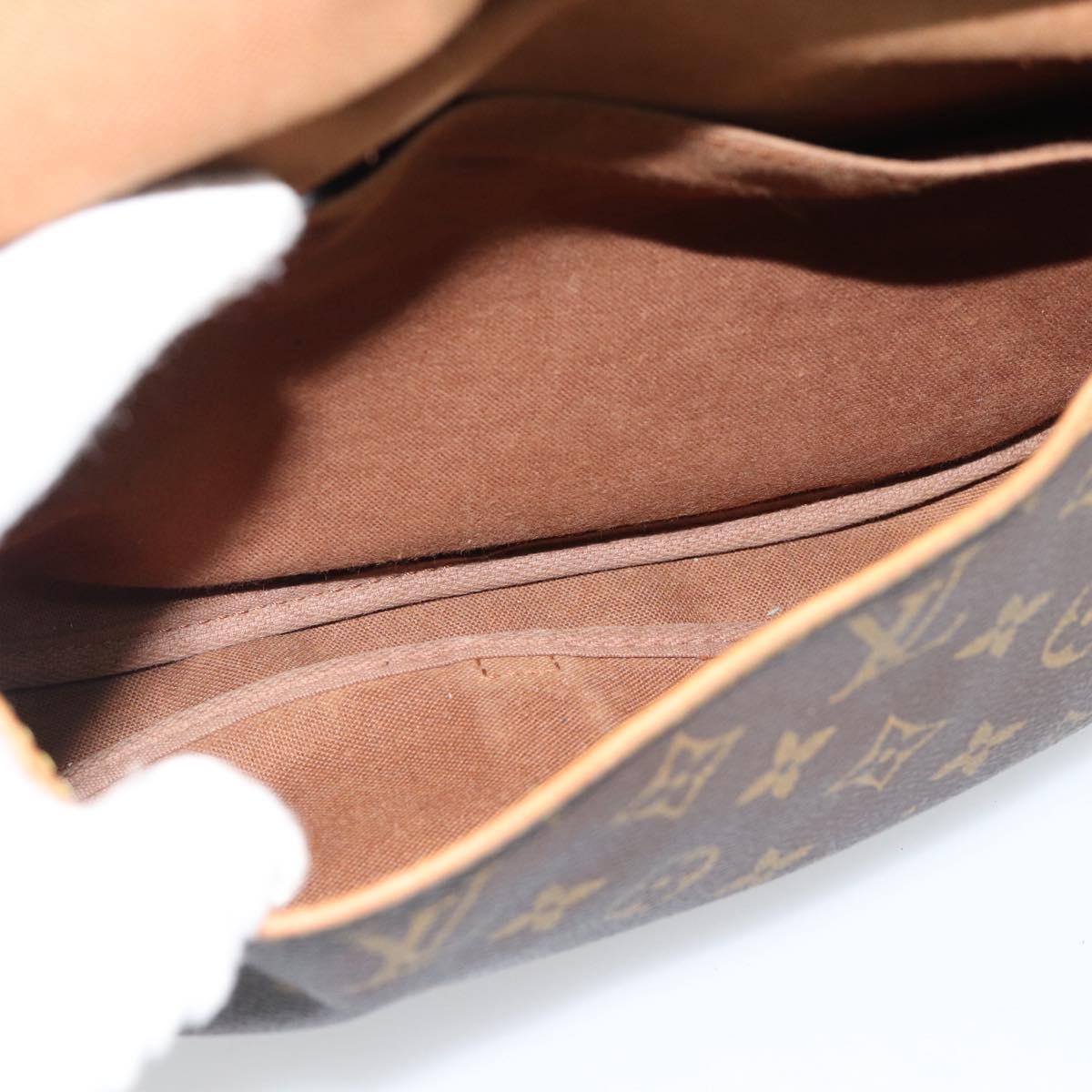 LOUIS VUITTON Monogram Saumur 30 Shoulder Bag M42256 LV Auth ka5094