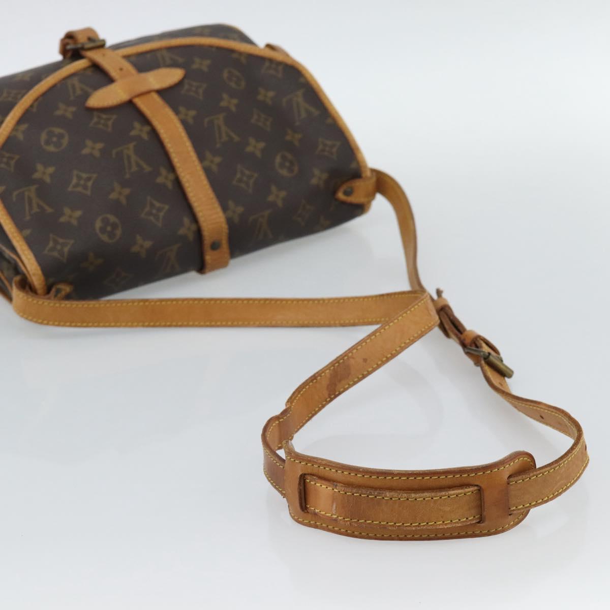 LOUIS VUITTON Monogram Saumur 30 Shoulder Bag M42256 LV Auth ka5094