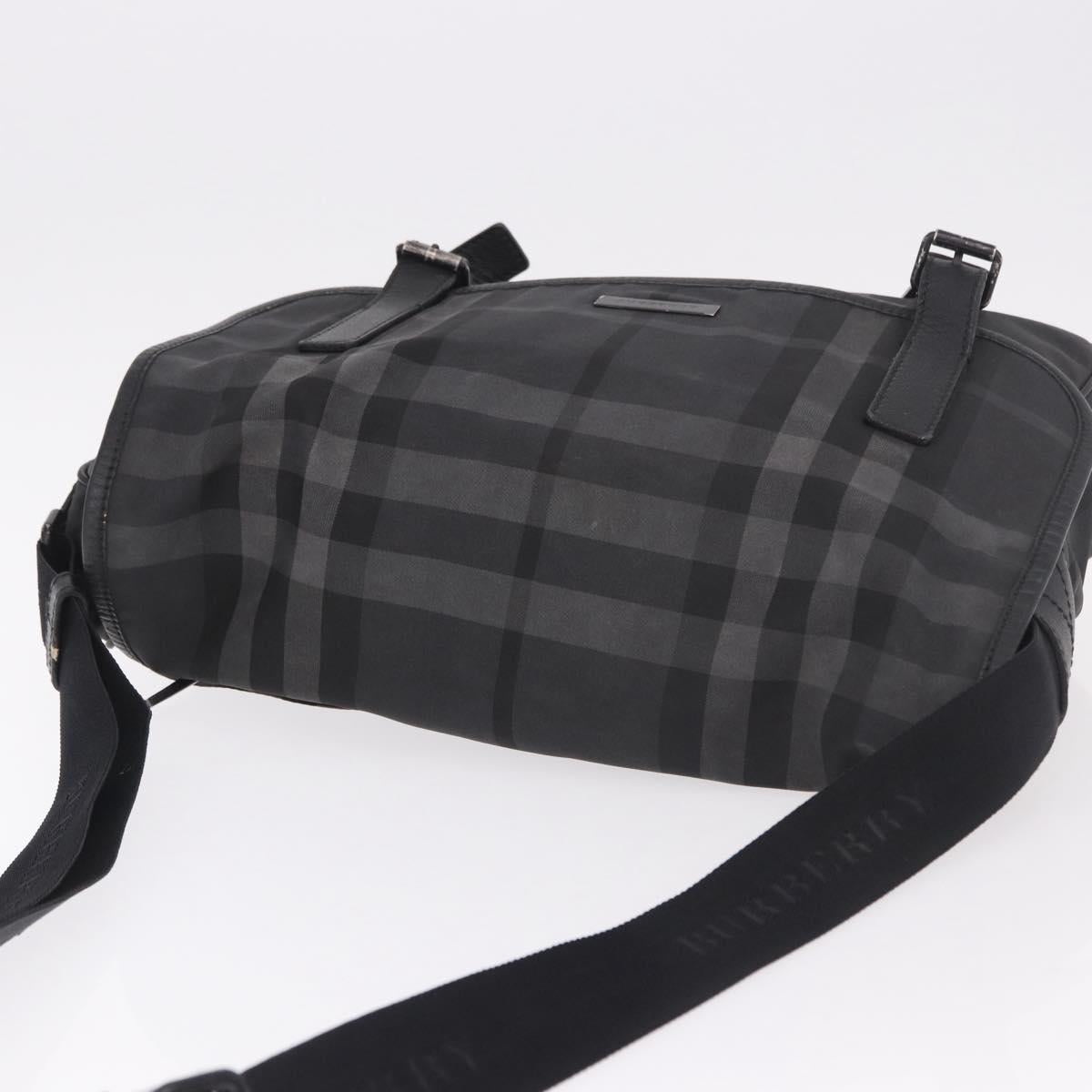 BURBERRY Nova Check Shoulder Bag Black Auth ka5113
