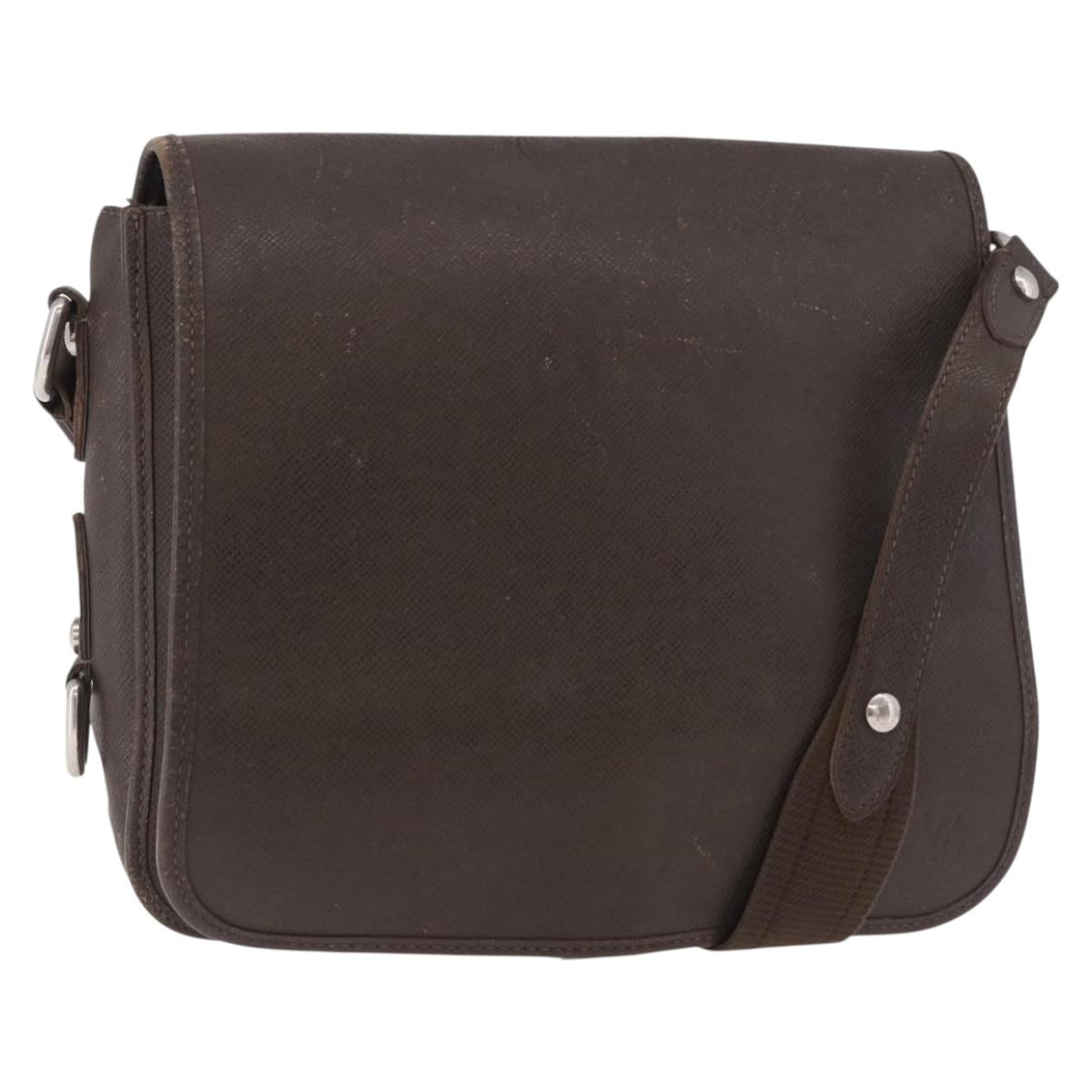 LOUIS VUITTON Taiga Andrei Shoulder Bag Grizzly M32488 LV Auth ka5136