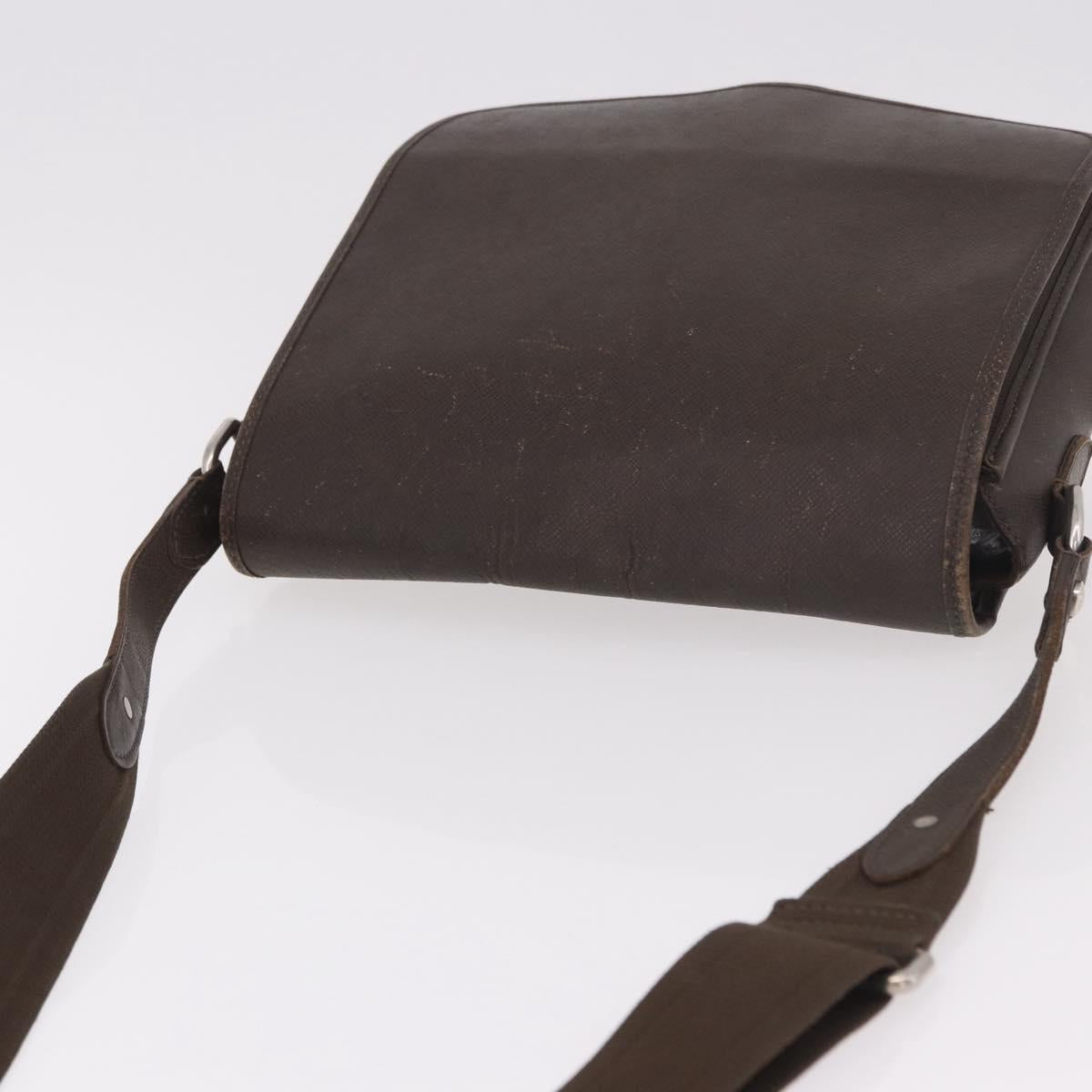 LOUIS VUITTON Taiga Andrei Shoulder Bag Grizzly M32488 LV Auth ka5136