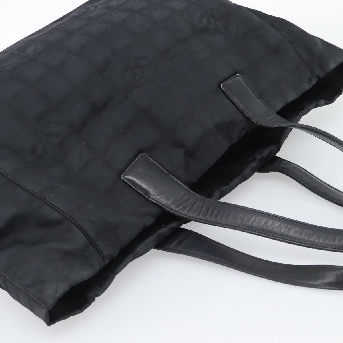 CHANEL New Travel Line Tote Bag Nylon Black CC Auth ka5162