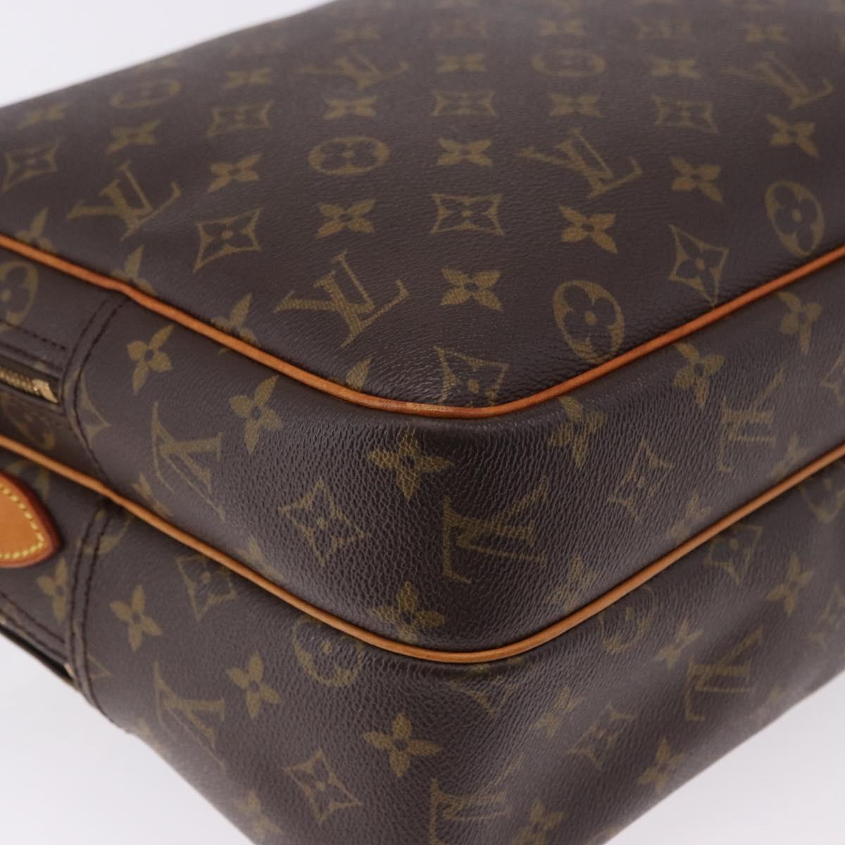 LOUIS VUITTON Monogram Reporter GM Shoulder Bag M45252 LV Auth ka5238