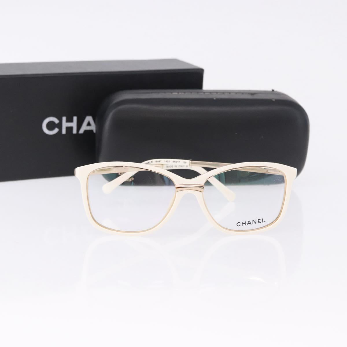 CHANEL Sunglasses plastic White CC Auth ka5239