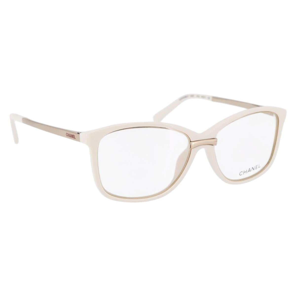 CHANEL Sunglasses plastic White CC Auth ka5239