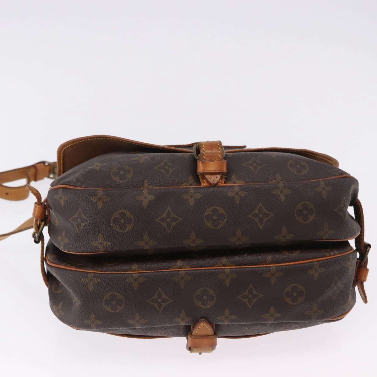 LOUIS VUITTON Monogram Saumur 30 Shoulder Bag M42256 LV Auth ka5313
