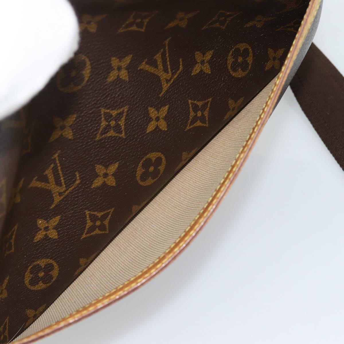 LOUIS VUITTON Monogram Reporter PM Shoulder Bag M45254 LV Auth ka5409