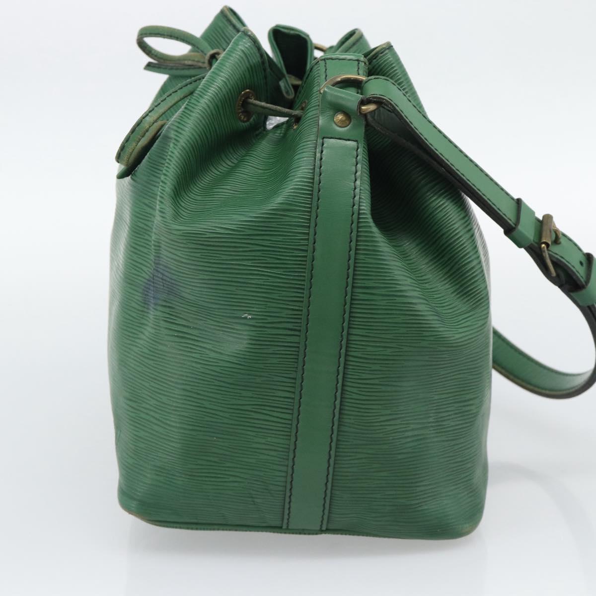 LOUIS VUITTON Epi Petit Noe Shoulder Bag Green M44104 LV Auth ka5509