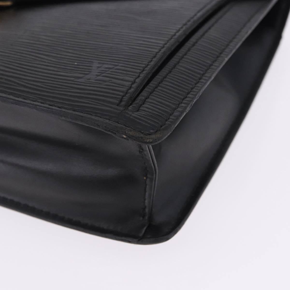 LOUIS VUITTON Epi Sellier Dragonne Clutch Bag Black M52612 LV Auth ka5547