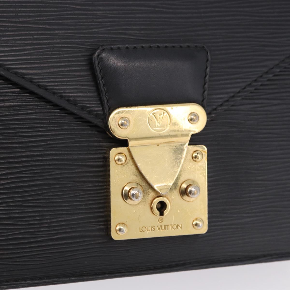 LOUIS VUITTON Epi Sellier Dragonne Clutch Bag Black M52612 LV Auth ka5547