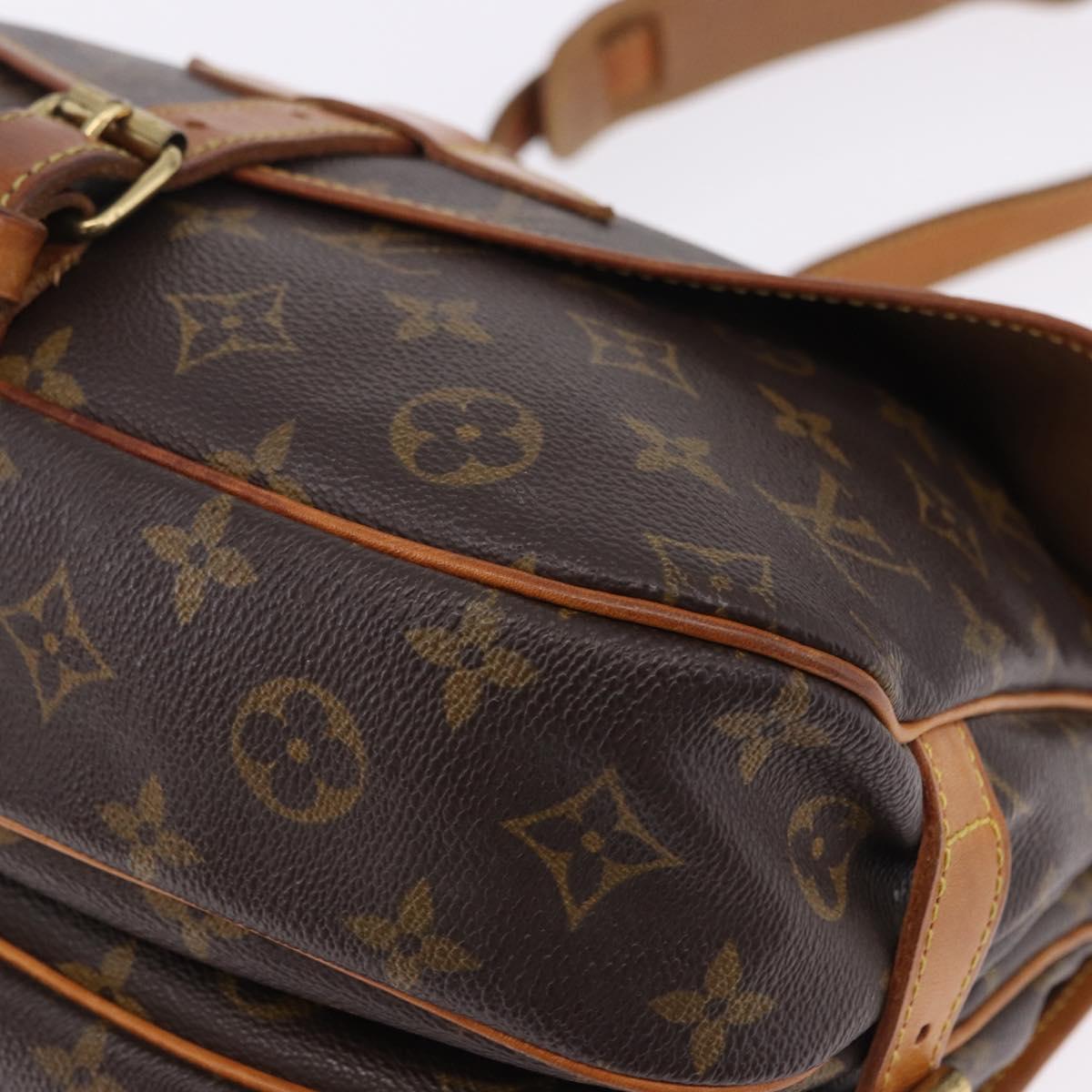 LOUIS VUITTON Monogram Saumur 30 Shoulder Bag M42256 LV Auth ka5561
