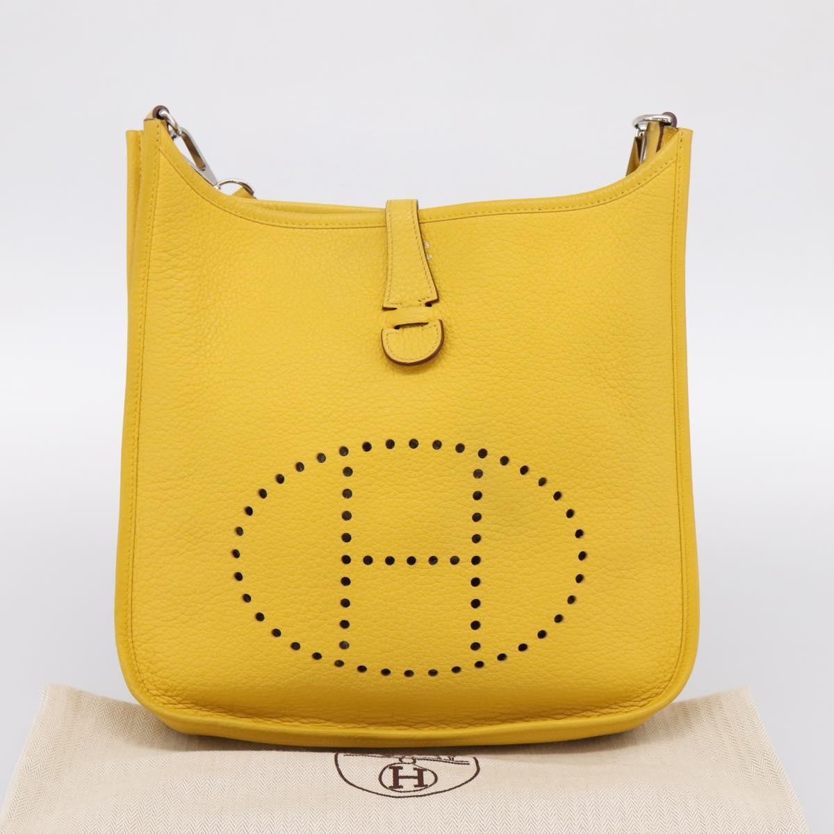HERMES Evelyn 3PM Shoulder Bag Taurillon Clemence Leather Yellow Auth ka5719SAV
