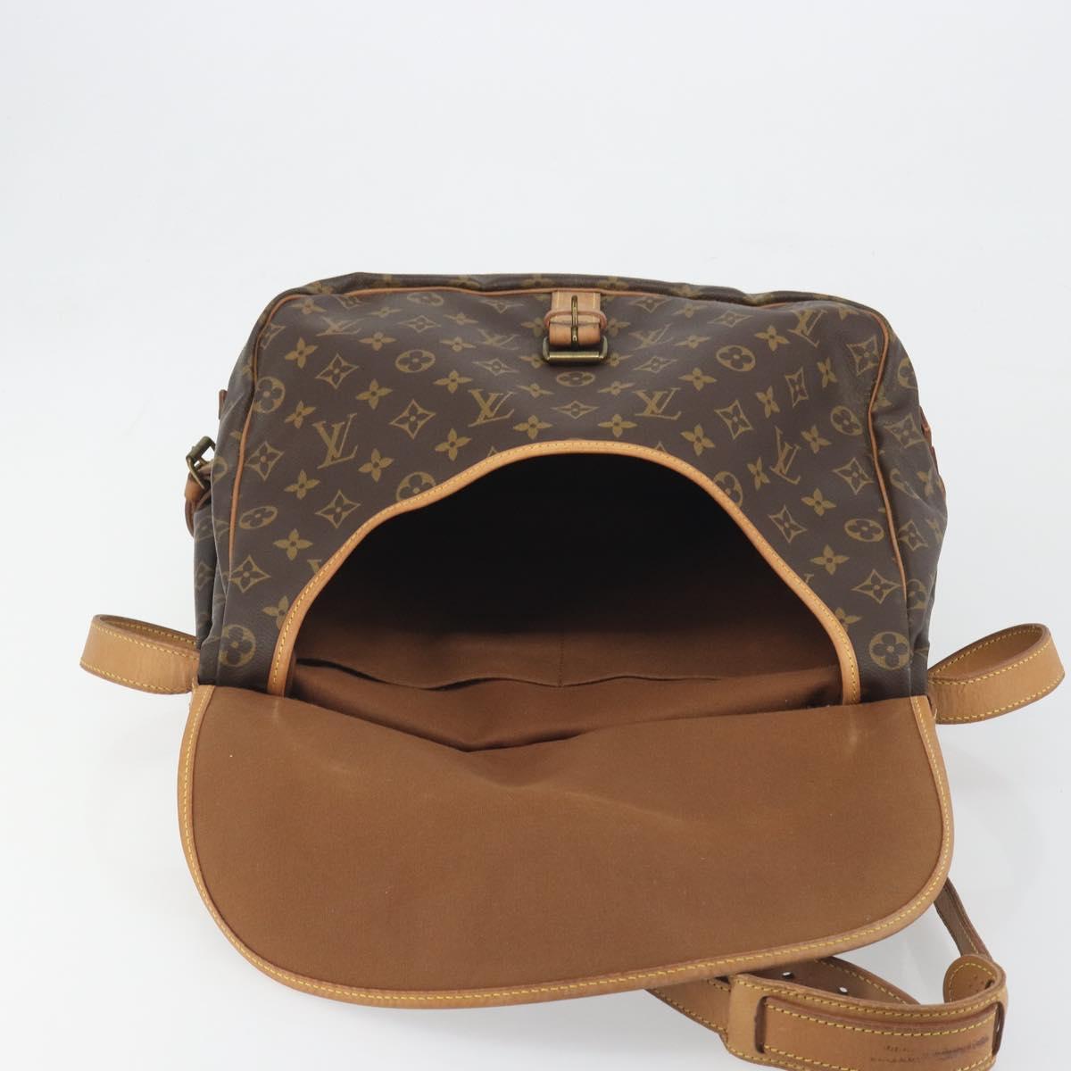 LOUIS VUITTON Monogram Saumur 35 Shoulder Bag M42254 LV Auth ka5729