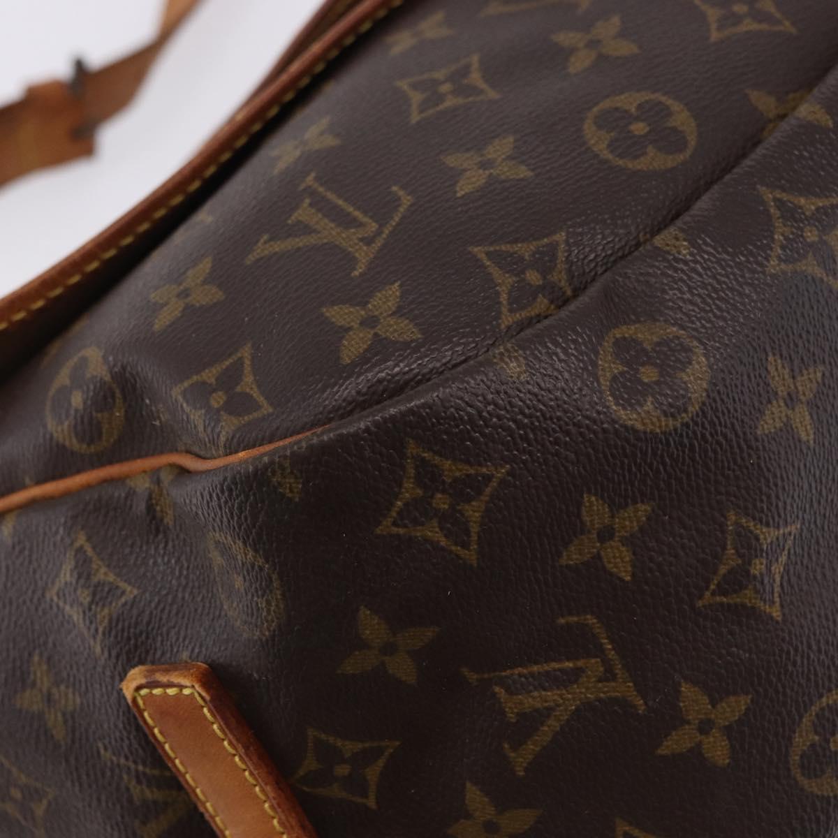 LOUIS VUITTON Monogram Saumur 35 Shoulder Bag M42254 LV Auth ka5756