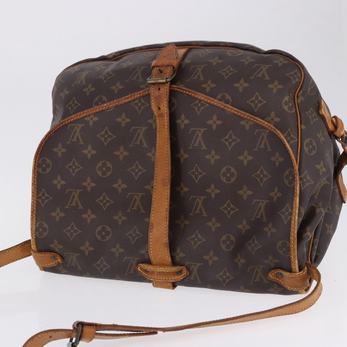 LOUIS VUITTON Monogram Saumur 35 Shoulder Bag M42254 LV Auth ka5756