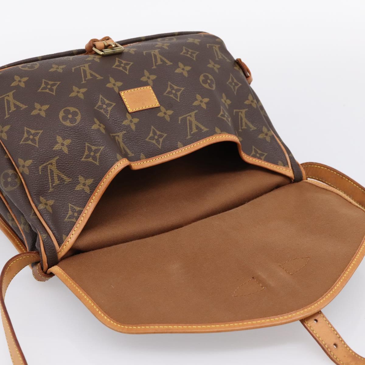 LOUIS VUITTON Monogram Saumur 30 Shoulder Bag M42256 LV Auth ka5757A