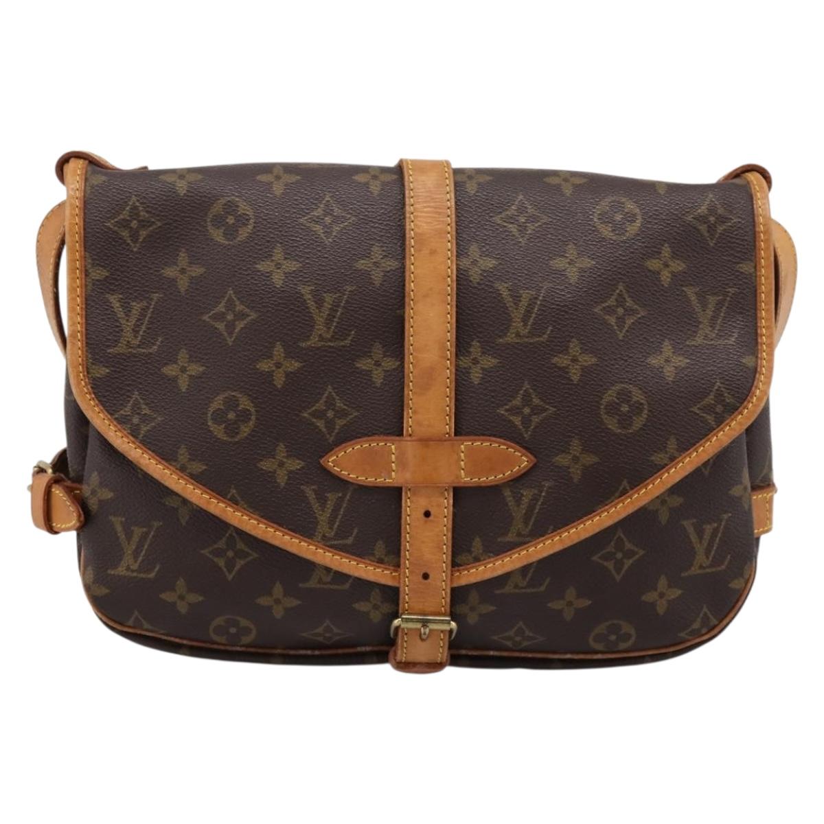 LOUIS VUITTON Monogram Saumur 30 Shoulder Bag M42256 LV Auth ka5757A