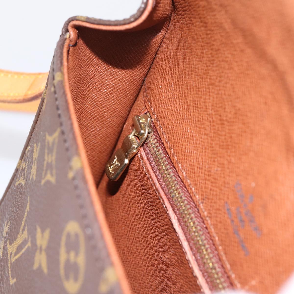 LOUIS VUITTON Monogram Saint Cloud MM Shoulder Bag M51243 LV Auth ka5769A