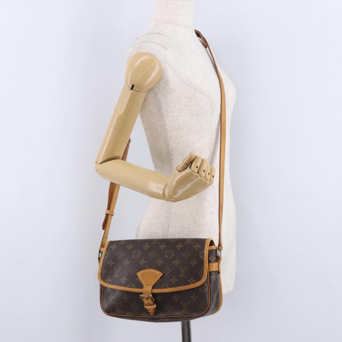 LOUIS VUITTON Monogram Sologne Shoulder Bag M42250 LV Auth ka5833A