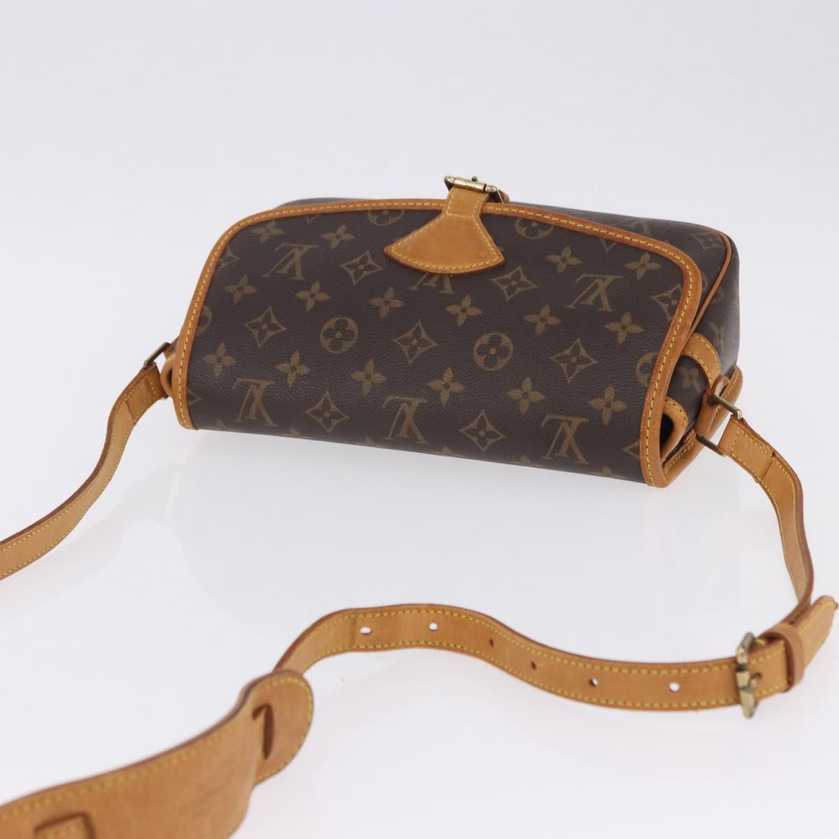 LOUIS VUITTON Monogram Sologne Shoulder Bag M42250 LV Auth ka5982V