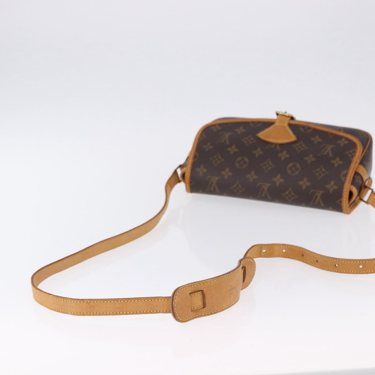 LOUIS VUITTON Monogram Sologne Shoulder Bag M42250 LV Auth ka5982V