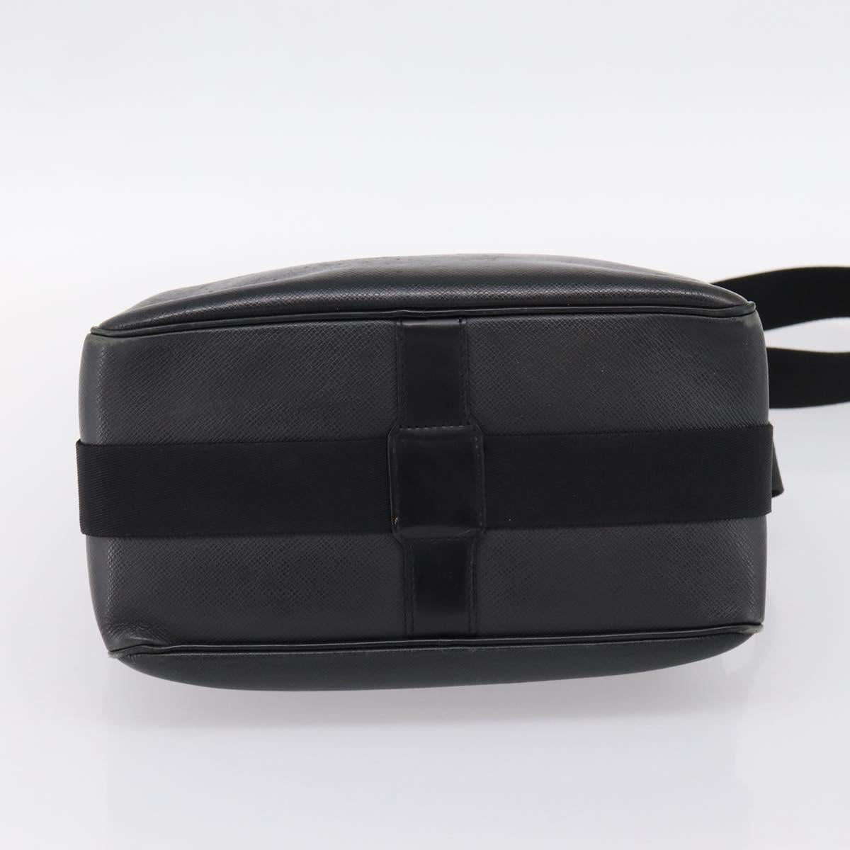 LOUIS VUITTON Taiga Reporter PM Shoulder Bag Ardoise M30152 LV Auth ka6020