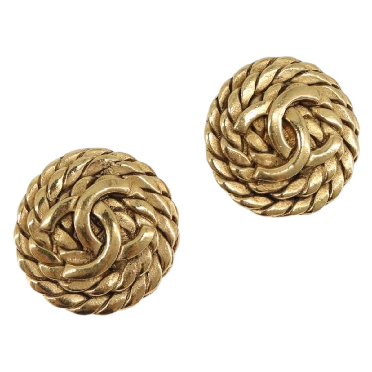 CHANEL Earring metal Gold Tone CC Auth ka6048
