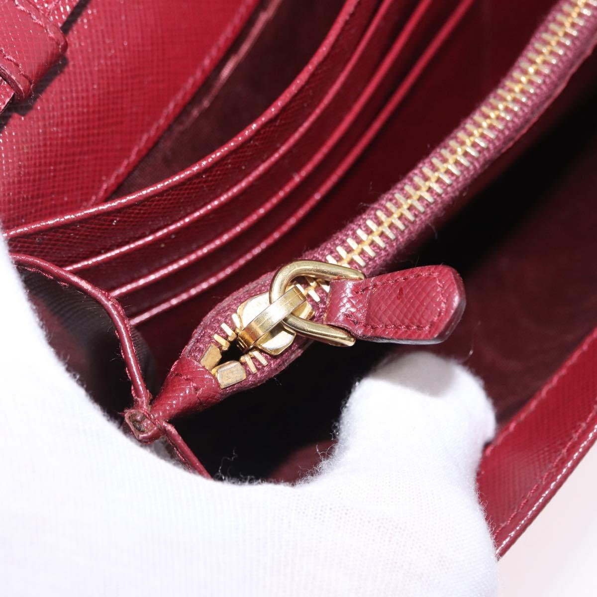 PRADA Chain Shoulder Wallet Saffiano Red Gold Tone Auth ka6091