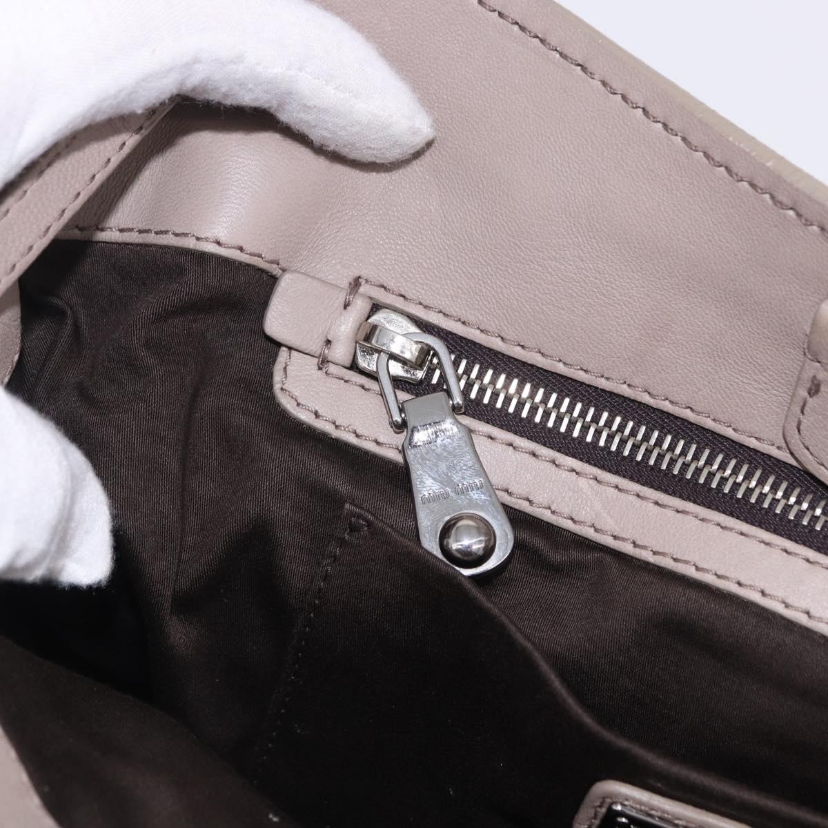Miu Miu Matelasse Chain Shoulder Bag Leather Beige Silver Auth ka6124M