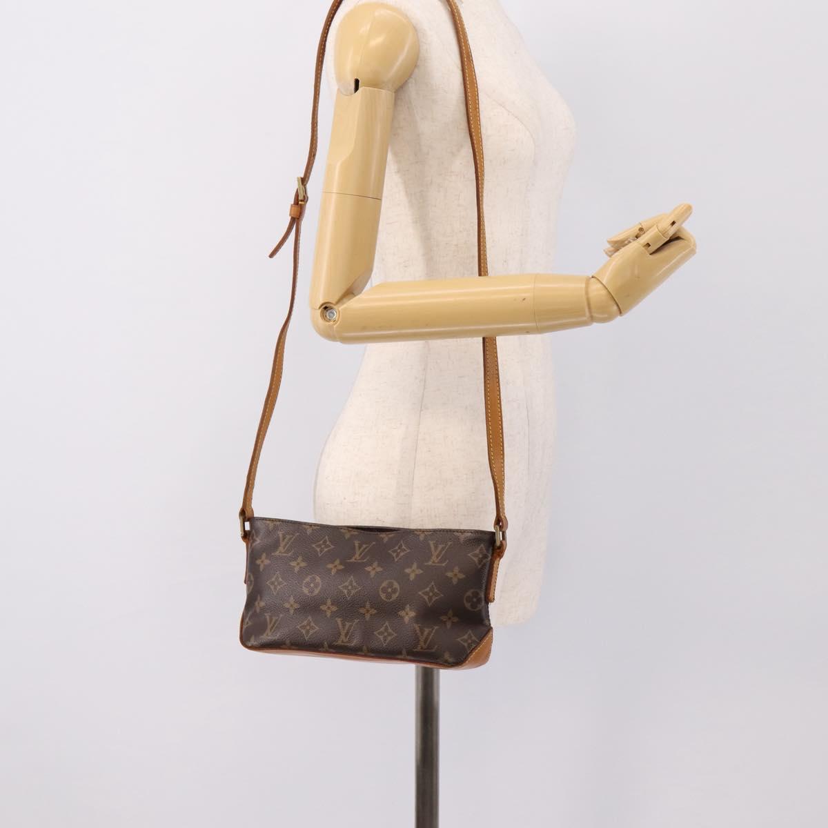 LOUIS VUITTON Monogram Trotteur Shoulder Bag M51240 LV Auth ka6129