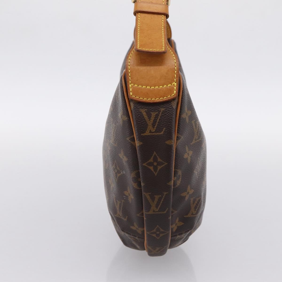 LOUIS VUITTON Monogram Croissant MM Shoulder Bag M51512 LV Auth ka6168V