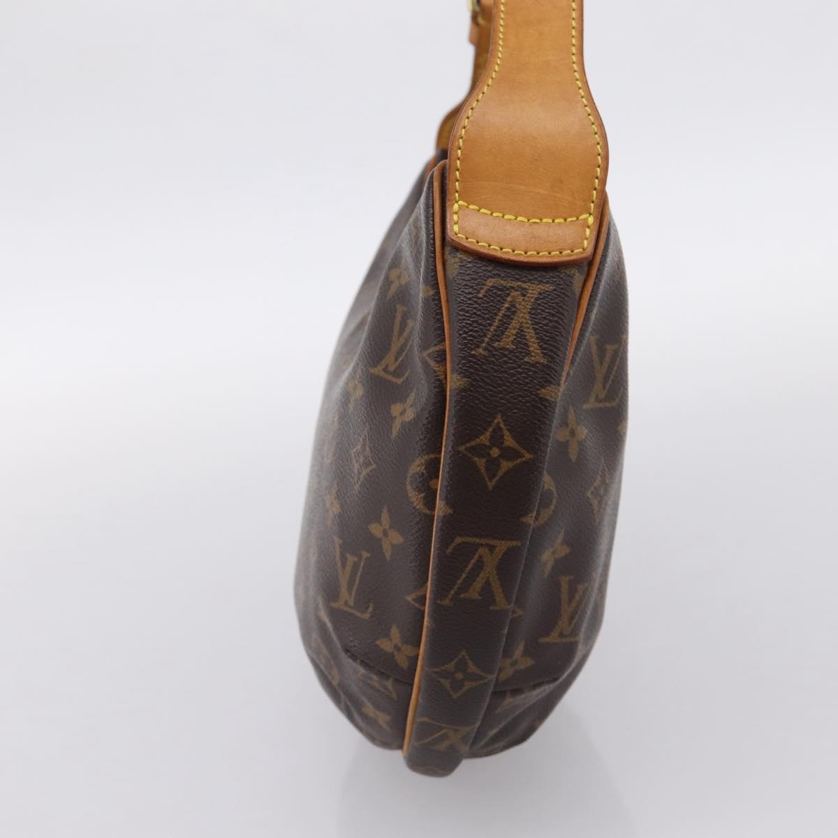 LOUIS VUITTON Monogram Croissant MM Shoulder Bag M51512 LV Auth ka6168V
