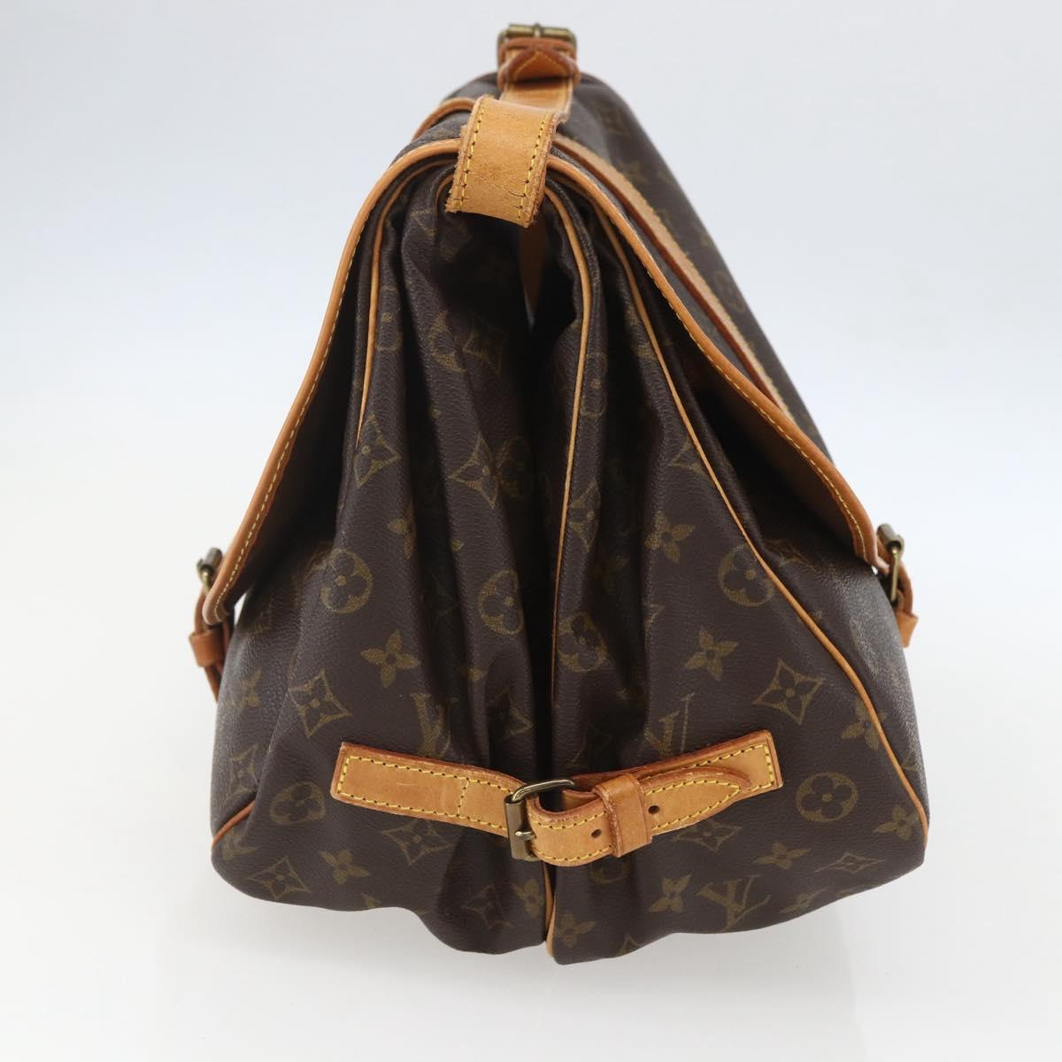 LOUIS VUITTON Monogram Saumur 35 Shoulder Bag M42254 LV Auth ka635