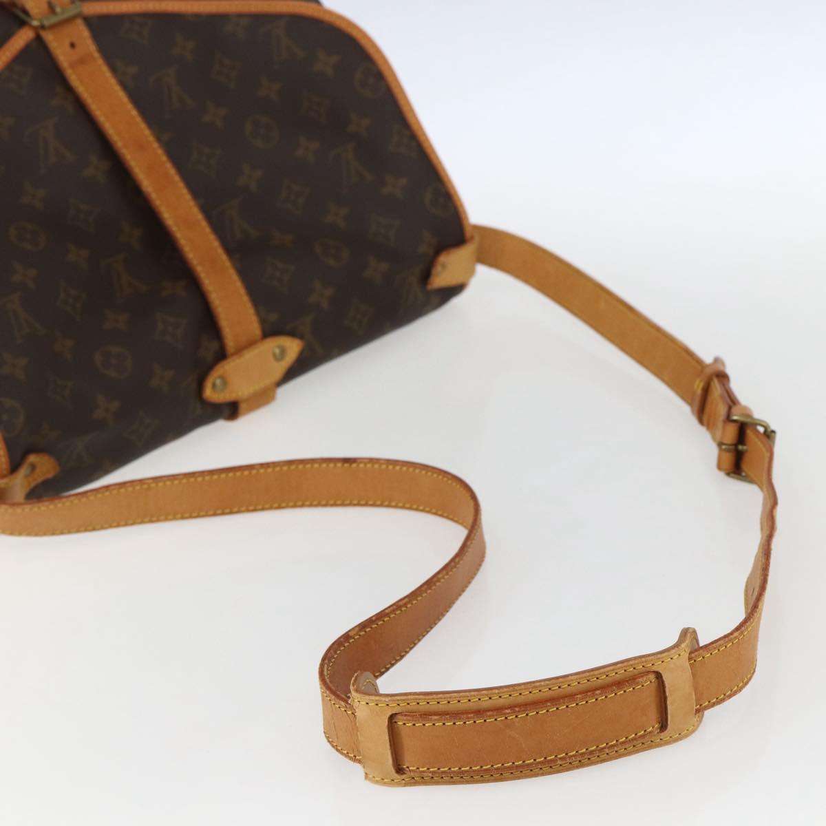 LOUIS VUITTON Monogram Saumur 35 Shoulder Bag M42254 LV Auth ka635