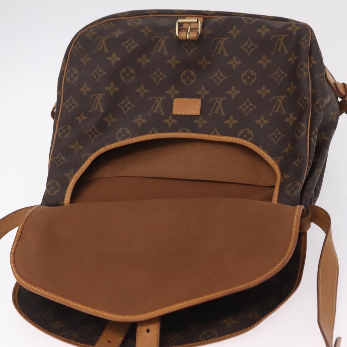LOUIS VUITTON Monogram Saumur 35 Shoulder Bag M42254 LV Auth ka6403