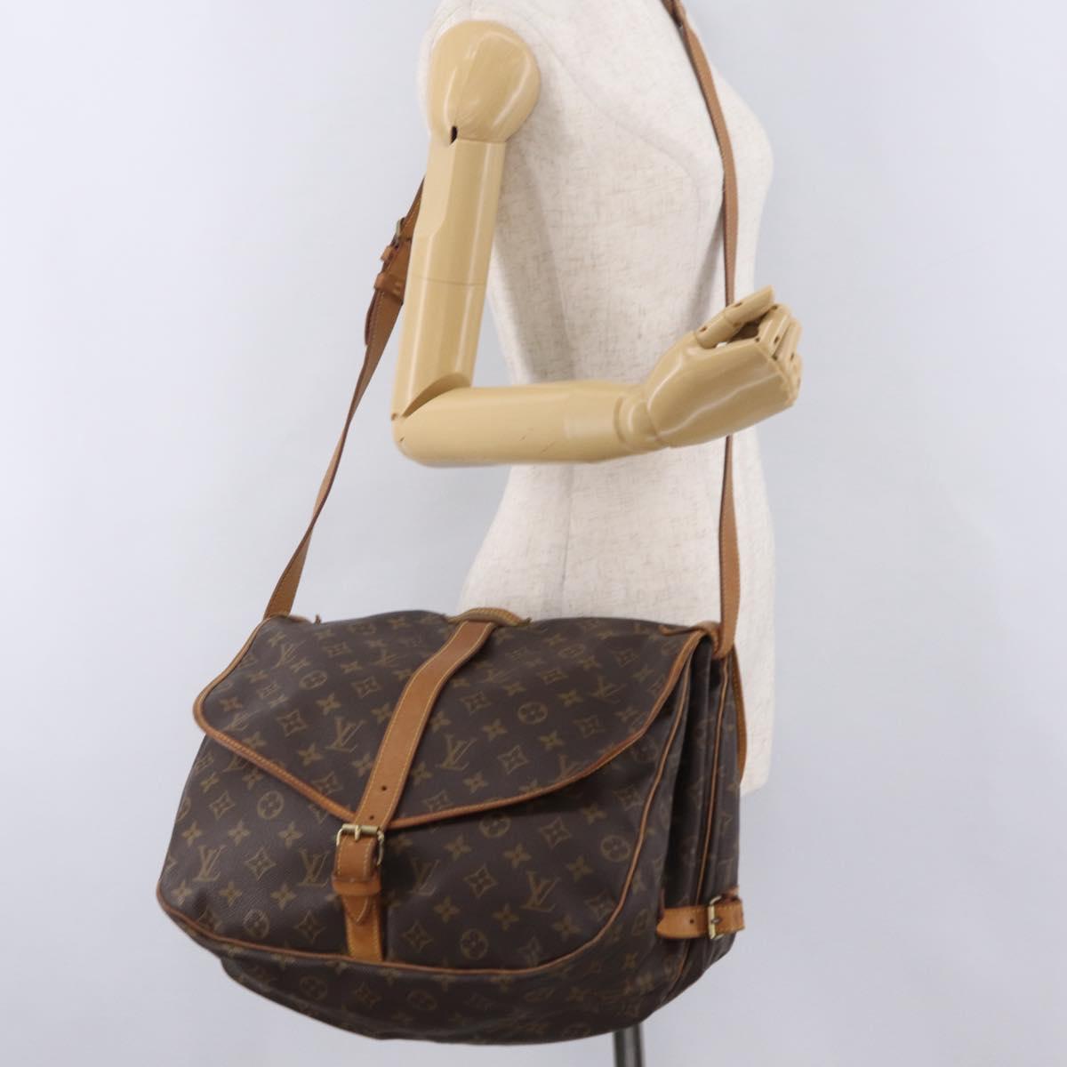LOUIS VUITTON Monogram Saumur 35 Shoulder Bag M42254 LV Auth ka6403