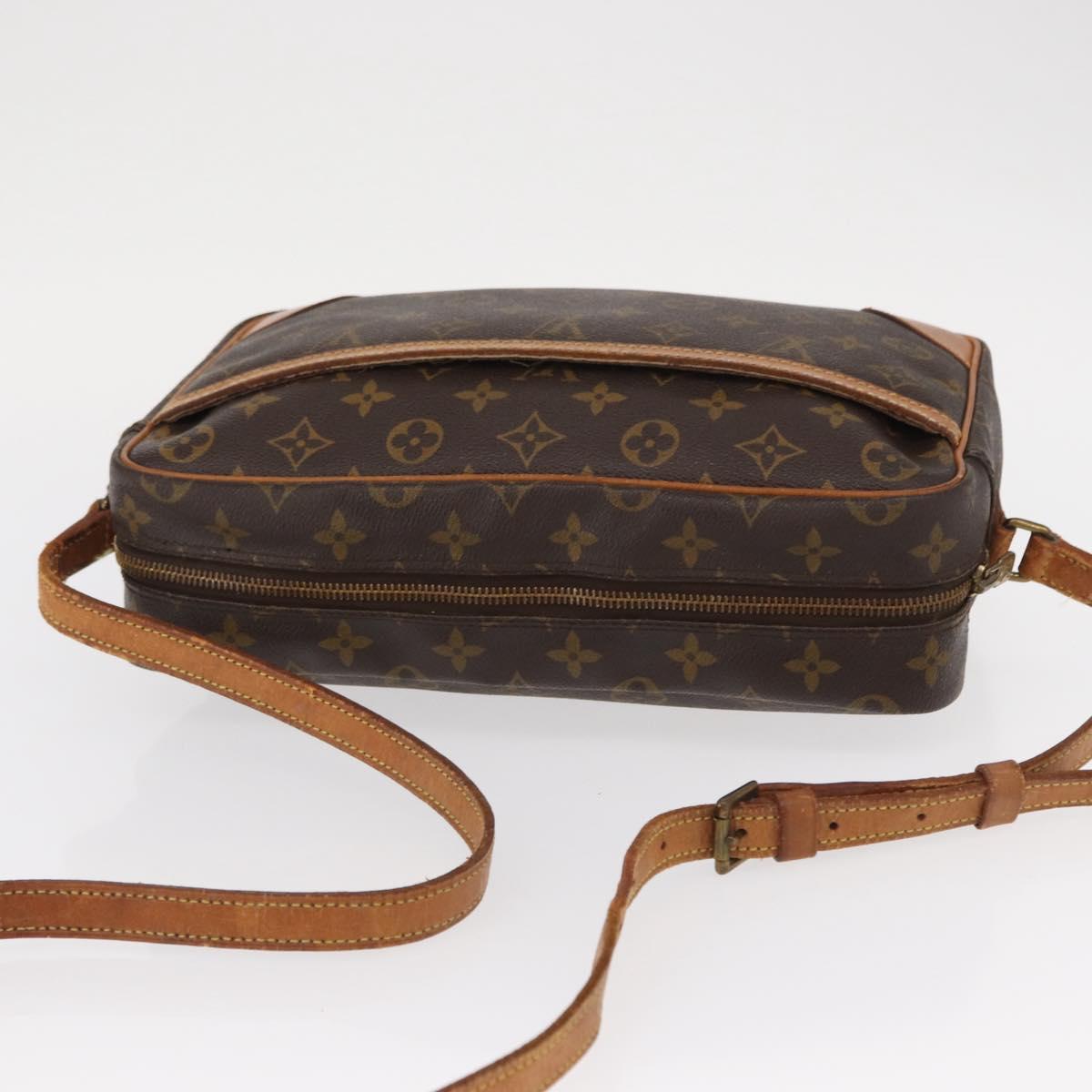 LOUIS VUITTON Monogram Trocadero 30 Shoulder Bag M51272 LV Auth ka642