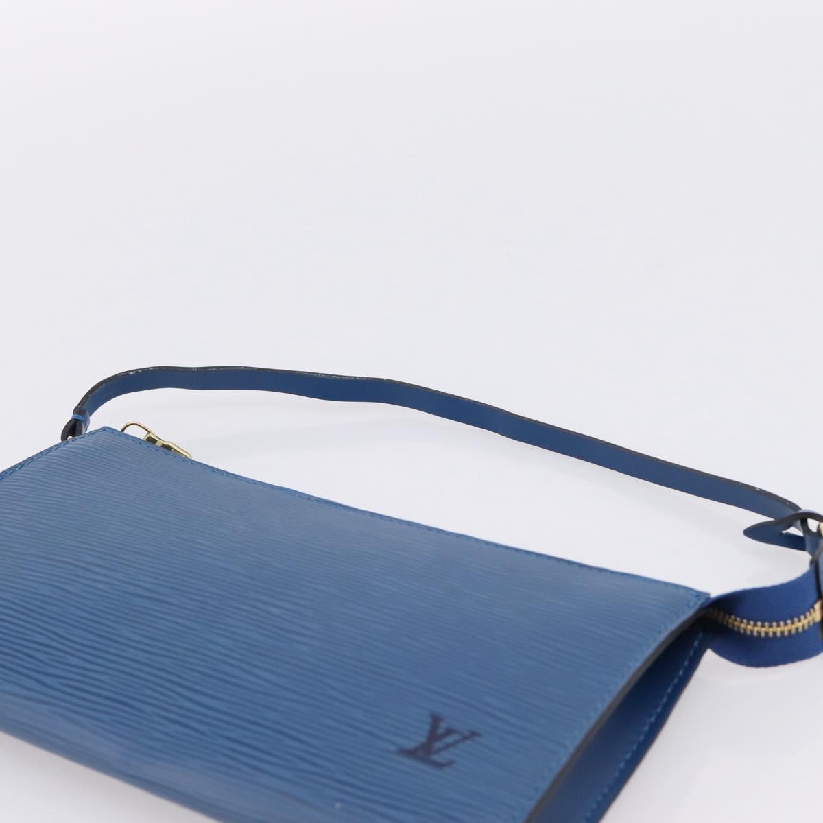 LOUIS VUITTON Epi Pochette Accessoires Accessory Pouch Blue M52985 Auth ka6445A