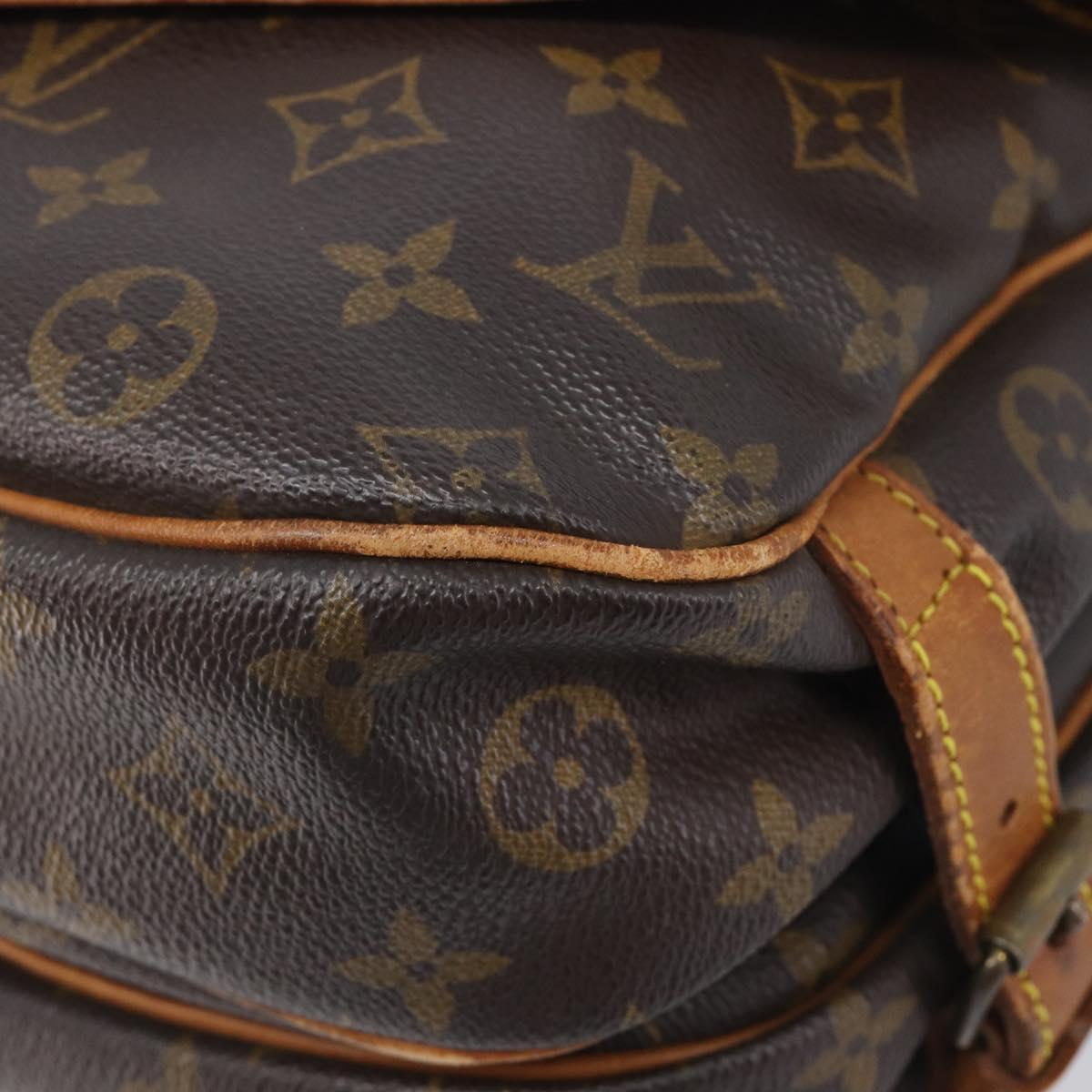 LOUIS VUITTON Monogram Saumur 30 Shoulder Bag M42256 LV Auth ka6514