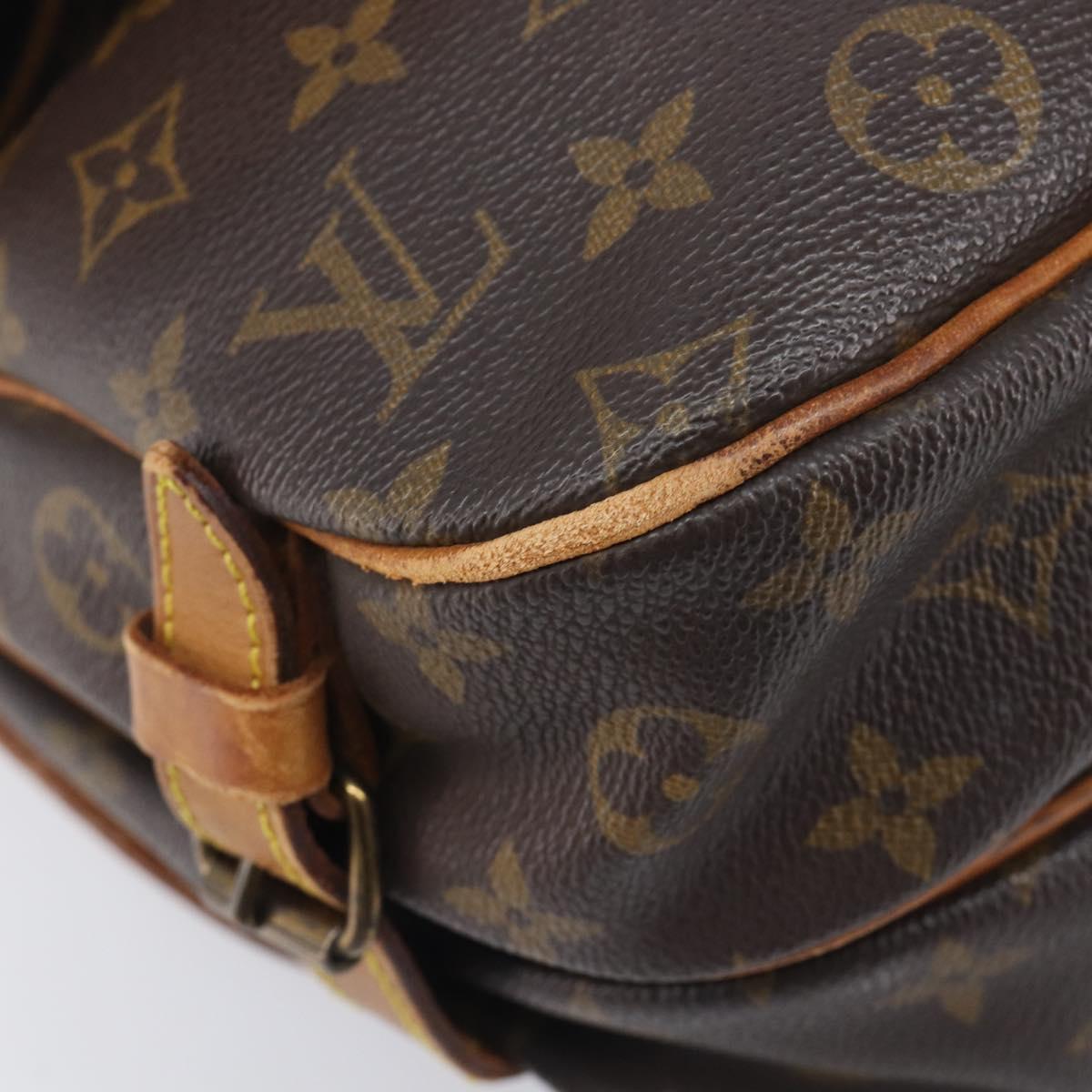 LOUIS VUITTON Monogram Saumur 30 Shoulder Bag M42256 LV Auth ka6514