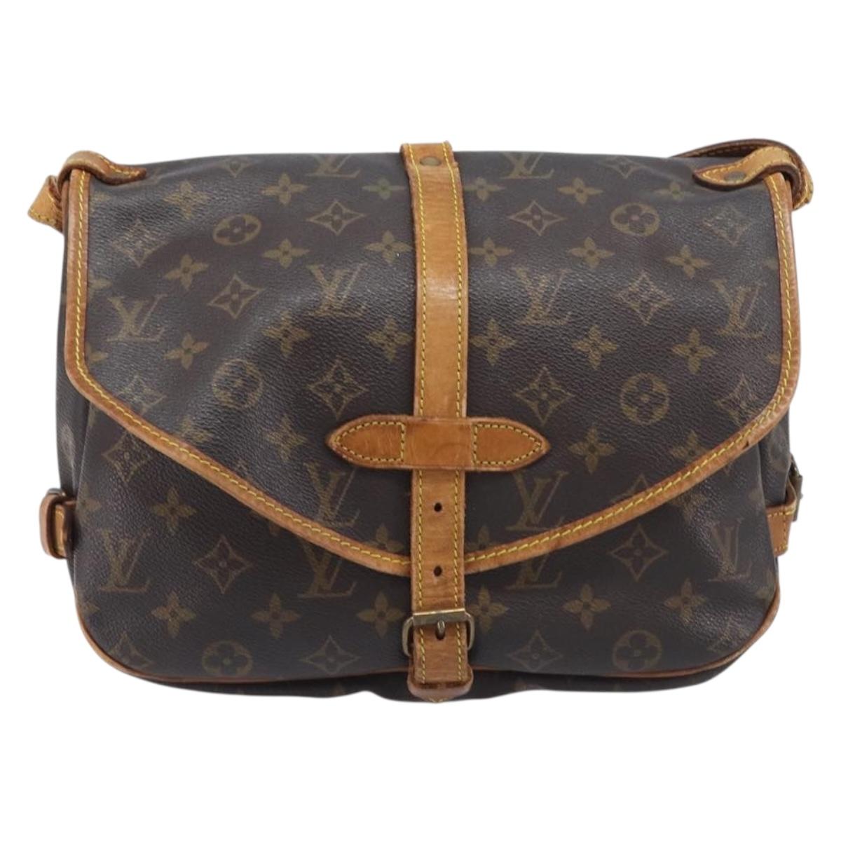LOUIS VUITTON Monogram Saumur 30 Shoulder Bag M42256 LV Auth ka6514