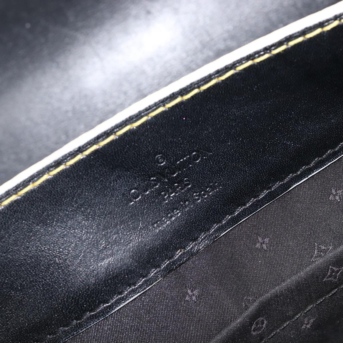 LOUIS VUITTON Suhari Tarantue Shoulder Bag Leather Black M91820 LV Auth ka6700V
