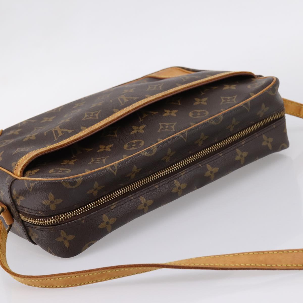 LOUIS VUITTON Monogram Trocadero 30 Shoulder Bag M51272 LV Auth ka6719