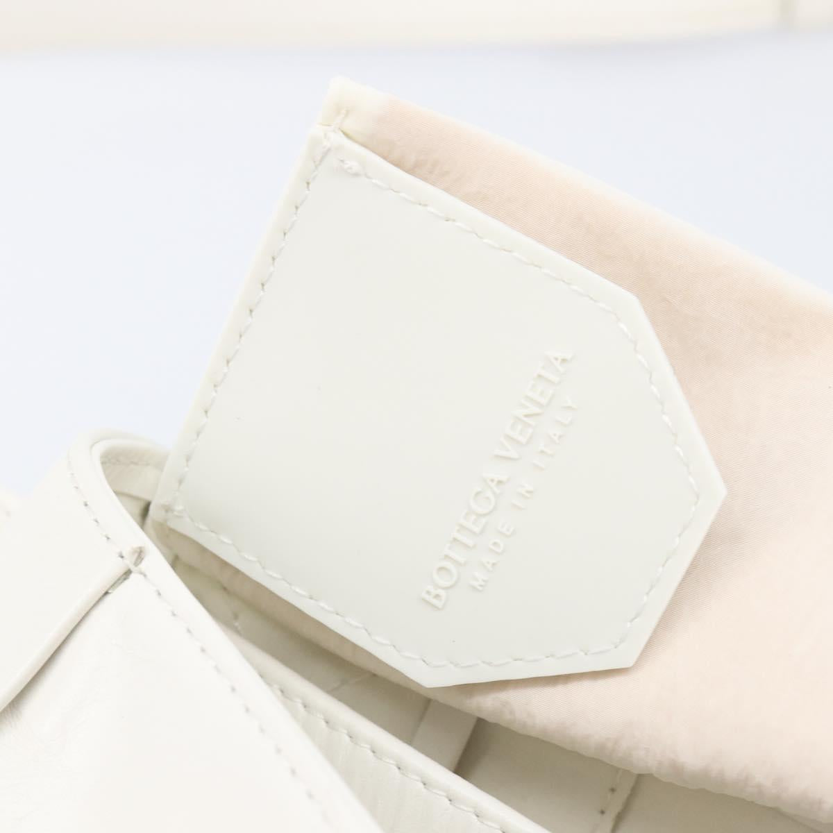 Bottega Veneta MAXI INTRECCIATO Cassette Waist Bag Leather White Auth ka6946V