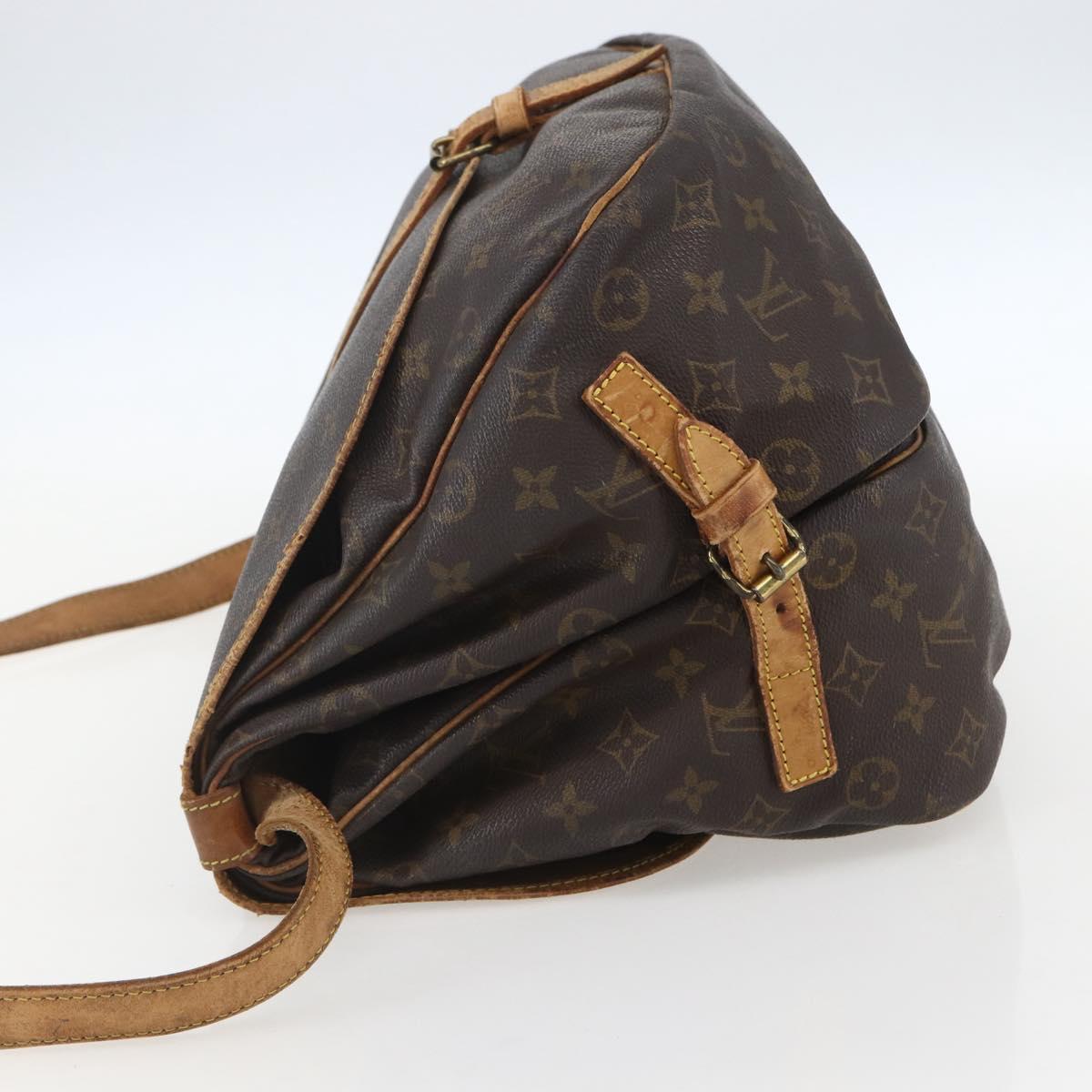 LOUIS VUITTON Monogram Saumur 35 Shoulder Bag M42254 LV Auth ka706