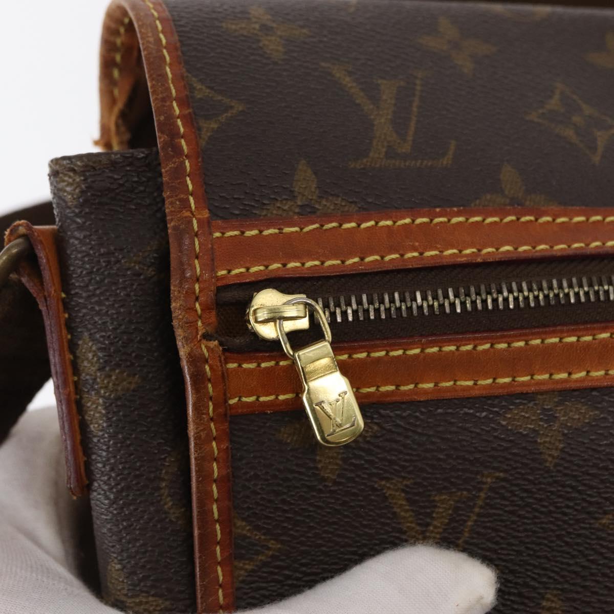 LOUIS VUITTON Monogram Messenger Bosphore PM Shoulder Bag M40106 LV Auth ka707